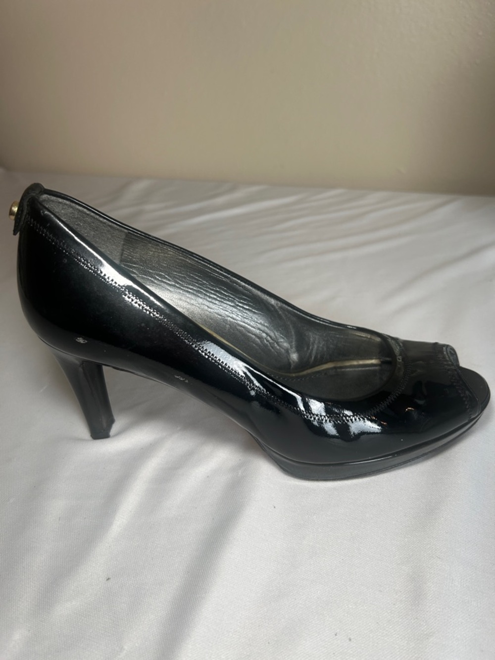 Stuart Weitzman Slip On Black Patent Leather Heels Size 8M